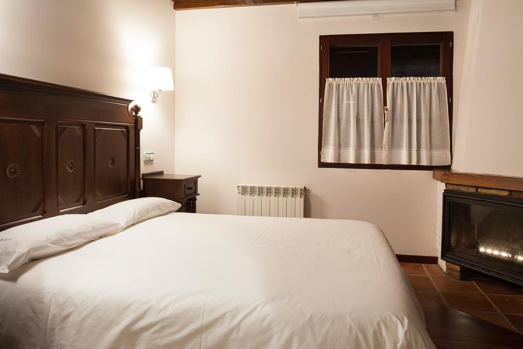 Hotel Restaurante Cabo Vidio Oviñana Zimmer foto